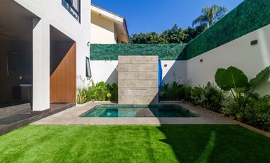 Casa en Valle Real con alberca