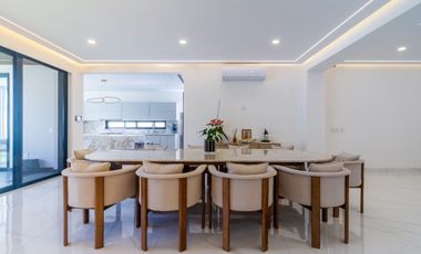 Casa en Valle Real con alberca