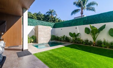 Casa en Valle Real con alberca