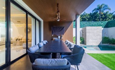 Casa en Valle Real con alberca