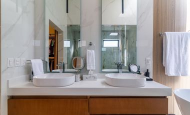 Casa en Valle Real con alberca