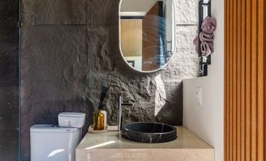 Casa en Valle Real con alberca