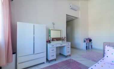 Casa en Valle Real con alberca