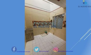 se vende casa de dos niveles cerca a coca cola