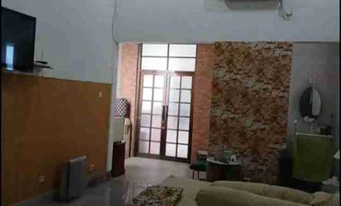 DISEWAKAN RUMAH RAYA SATELIT INDAH - SURABAYA
BISA UNTUK USAHA/KANTOR/RUMAH TINGGAL