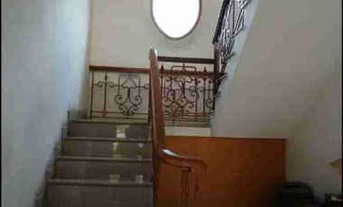 DISEWAKAN RUMAH RAYA SATELIT INDAH - SURABAYA
BISA UNTUK USAHA/KANTOR/RUMAH TINGGAL