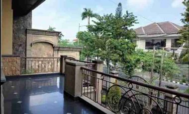 DISEWAKAN RUMAH RAYA SATELIT INDAH - SURABAYA
BISA UNTUK USAHA/KANTOR/RUMAH TINGGAL