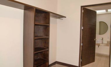 Casa en renta, en Prado Largo, Zona Esmeralda, con amplio jardín, impecable