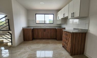 En venta departamento duplex en sector Misicata Los Tilos aplica crédito VIP