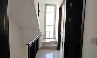 Disewa murah rumah PIK 2 Uk 4.5x10 3 Lantai Siap Huni