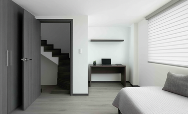 Casa en venta en Llano Chico, 3 pisos