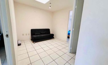 CASA CON ALBERCA EN ÁREA COMÚN EN EMILIANO ZAPATA