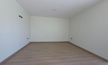 CASA INDEPENDIENTE MODERNA EN VENTA | 3 DORMITORIOS | VISTA AL RÍO | UCUBAMBA