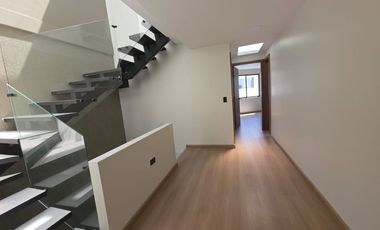 CASA INDEPENDIENTE MODERNA EN VENTA | 3 DORMITORIOS | VISTA AL RÍO | UCUBAMBA