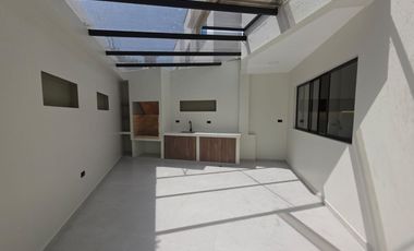 CASA INDEPENDIENTE MODERNA EN VENTA | 3 DORMITORIOS | VISTA AL RÍO | UCUBAMBA