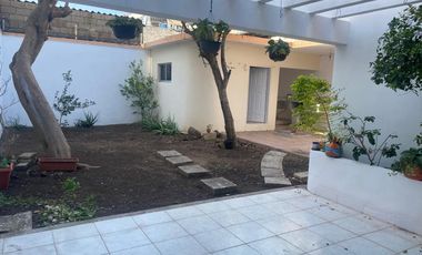 RENTO CASA CERCA DE PLAZA AMERICAS, IDEAL PARA OFICNAS O CASA HABITACION