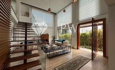 CASA INDEPENDIENTE EN VENTA NAYÓN | 4 HABITACIONES + PISCINA CUBIERTA