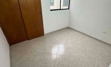 vendo apartamnto en Itagui Santa María 
Centro de la moda 3 alcobas 2 baños parqueaderos comunes