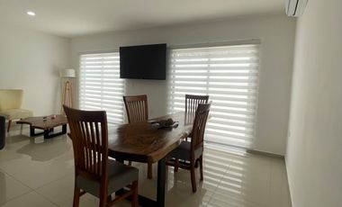 Casa amueblada en renta. Cluster 8, Fracc. Real Campestre. Villahermosa Tabasco.