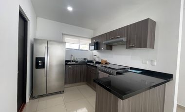 Casa amueblada en renta. Cluster 8, Fracc. Real Campestre. Villahermosa Tabasco.