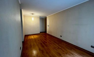 Se Arrienda Departamento En Calle Carmen En Santiago.