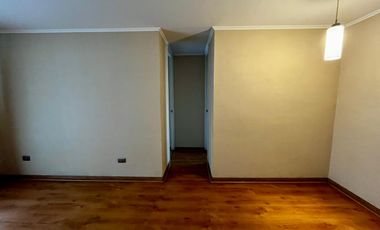 Se Arrienda Departamento En Calle Carmen En Santiago.