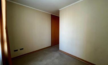 Se Arrienda Departamento En Calle Carmen En Santiago.