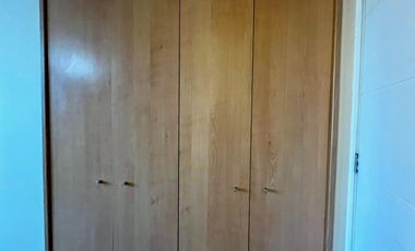 Se Arrienda Departamento En Calle Carmen En Santiago.
