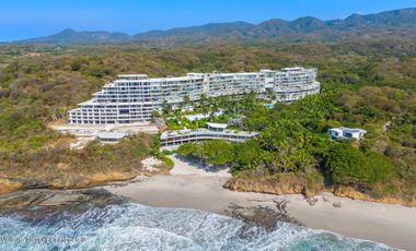 Penthouse Amueblado de 6 Recámaras con Vista Al Mar en Bolongo - Punta de Mita