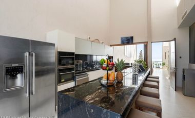 Penthouse Amueblado de 6 Recámaras con Vista Al Mar en Bolongo - Punta de Mita