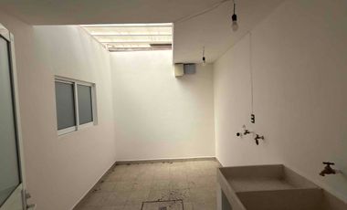 CASA DE UNA PLANTA EN VENTA EN COLINAS DEL SOL