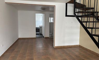 CASA EN FRACC MOMOSA