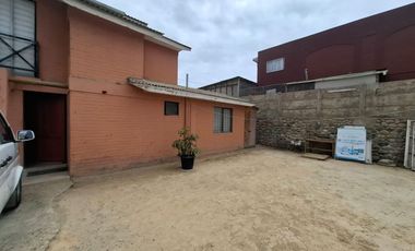 Casa aislada 3D 1B avenida principal sector Sindempart