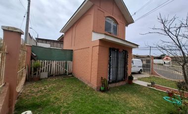 Casa aislada 3D 1B avenida principal sector Sindempart