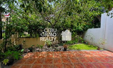 Corner Duplex with Garden for Sale in Villa Terrace