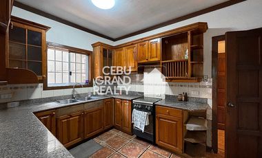 Corner Duplex with Garden for Sale in Villa Terrace