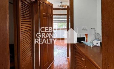Corner Duplex with Garden for Sale in Villa Terrace