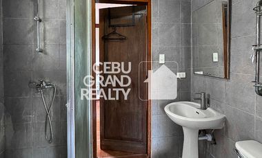 Corner Duplex with Garden for Sale in Villa Terrace