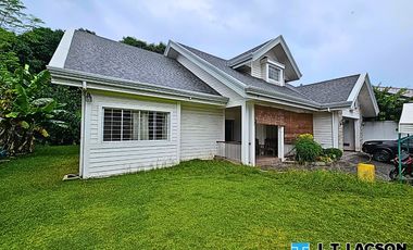 🏡 𝟰𝗕𝗥 𝗛𝗼𝗺𝗲 𝗼𝗻 𝗮𝗻 𝗘𝘅𝗽𝗮𝗻𝘀𝗶𝘃𝗲 𝟴𝟮𝟲 𝘀𝗾𝗺 𝗟𝗼𝘁 – 𝗙𝗼𝗿 𝗦𝗮𝗹𝗲 𝗮𝘁 ₱𝟴.𝟱 𝗠𝗶𝗹𝗹𝗶𝗼𝗻