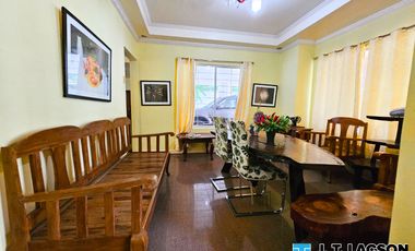 🏡 𝟰𝗕𝗥 𝗛𝗼𝗺𝗲 𝗼𝗻 𝗮𝗻 𝗘𝘅𝗽𝗮𝗻𝘀𝗶𝘃𝗲 𝟴𝟮𝟲 𝘀𝗾𝗺 𝗟𝗼𝘁 – 𝗙𝗼𝗿 𝗦𝗮𝗹𝗲 𝗮𝘁 ₱𝟴.𝟱 𝗠𝗶𝗹𝗹𝗶𝗼𝗻