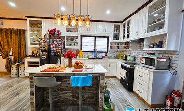 🏡 𝟯𝗕𝗥 𝗛𝗼𝘂𝘀𝗲 𝘄𝗶𝘁𝗵 𝗦𝘄𝗶𝗺𝗺𝗶𝗻𝗴 𝗣𝗼𝗼𝗹 — 𝗕𝗮𝗰𝗼𝗻𝗴, 𝗡𝗲𝗴𝗿𝗼𝘀 𝗢𝗿𝗶𝗲𝗻𝘁𝗮𝗹