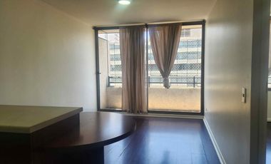 Arriendo de Departamento en General Mackenna con San Martin - Santiago
