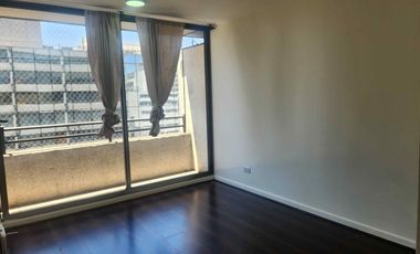 Arriendo de Departamento en General Mackenna con San Martin - Santiago