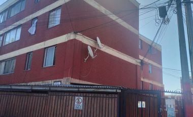 DEPARTAMENTO EN CALLE JULIO COVARRUBIAS COMUNA EL BOSQUE