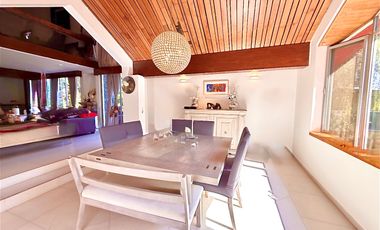 Venta Casa en Esquina en Fraccionamiento CCTV