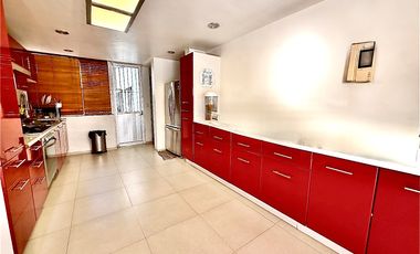 Venta Casa en Esquina en Fraccionamiento CCTV