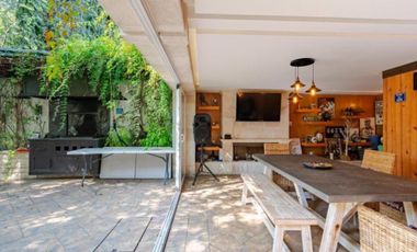 Venta Casa en Esquina en Fraccionamiento CCTV