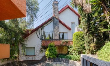 Venta Casa en Esquina en Fraccionamiento CCTV