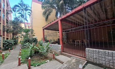 SE ARRIENDA APARTAMENTO PISO CUARTO UNIDAD PUENTE DEL COMERCIO AL NORTE DE CALI