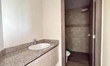 Suite con Terraza -  en Venta - en Tumbaco, cerca al Colegio Británico